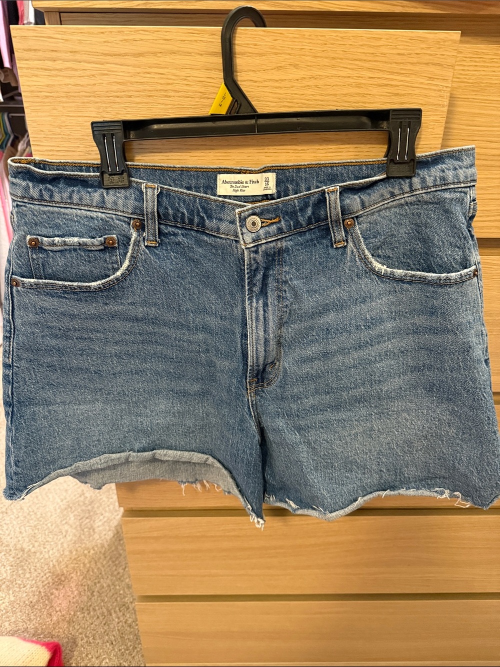 Abercrombie & Fitch dad short high rise